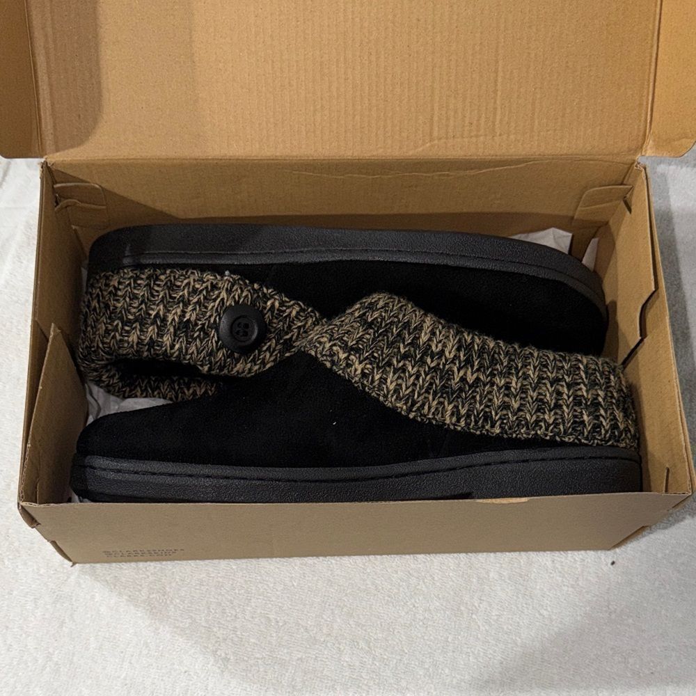 Clarks Black Slip-On Knit-Trim Clog